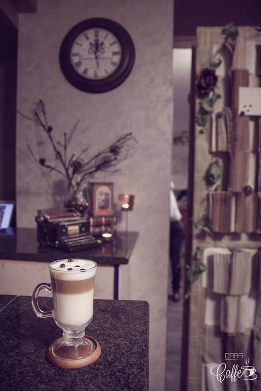 Hotel Cara Питешти Экстерьер фото