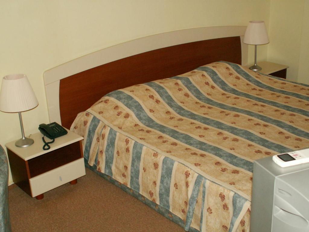 Hotel Cara Питешти Номер фото